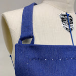 Carica l&#39;immagine nel visualizzatore di Gallery, Cotton Apron in Dark Blue Color with Handmade Decorative Stitching
