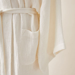 Luxuriously Woven Honeycomb Linen Bathrobe in Latte Color
