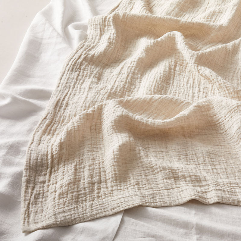 Soft Crinkled Linen Bed Cover the color of Oat