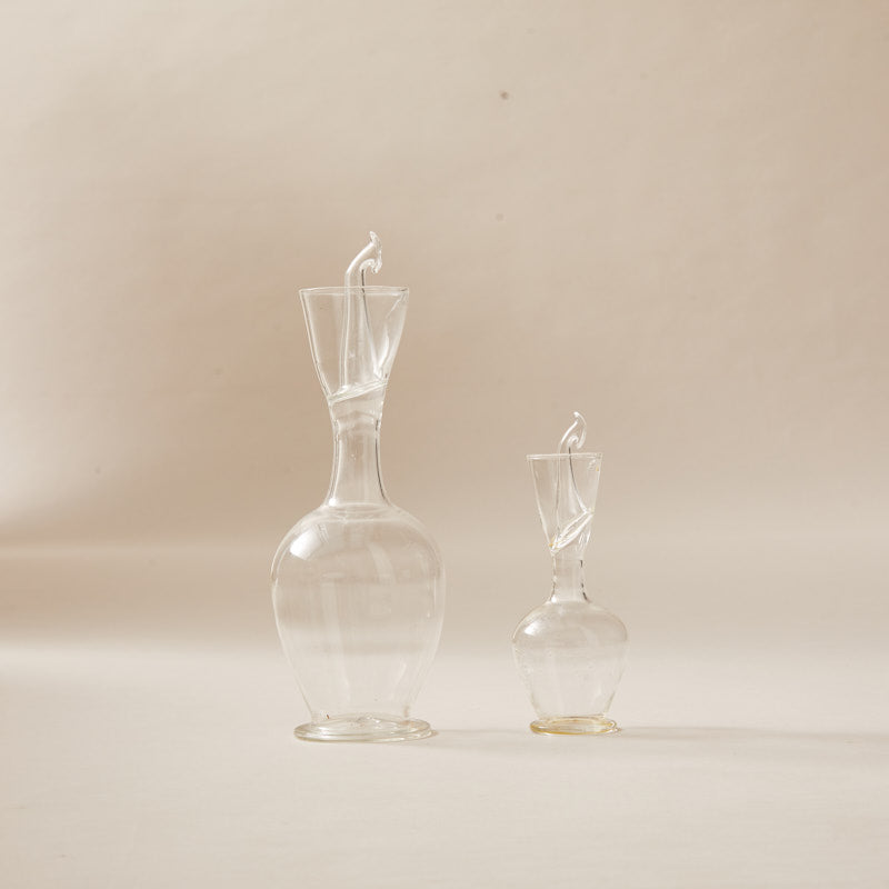Beautifully Designed Oil Jar with Drip Catcher