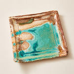 Carica l&#39;immagine nel visualizzatore di Gallery, Handmade Ceramic Squared Plate Glazed into Oat and Turquoise color
