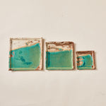 Carica l&#39;immagine nel visualizzatore di Gallery, Handmade Ceramic Squared Plate Glazed into Oat and Turquoise color
