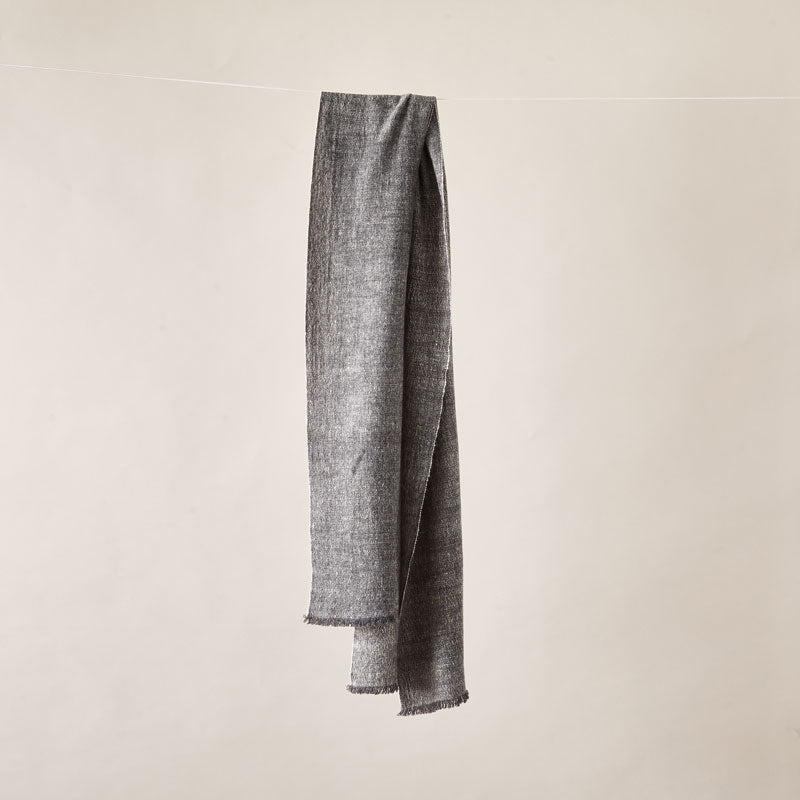 Soft Italian Cashmere Stole/Throw Blanket Hand-Frayed Edging in Grey Tweed