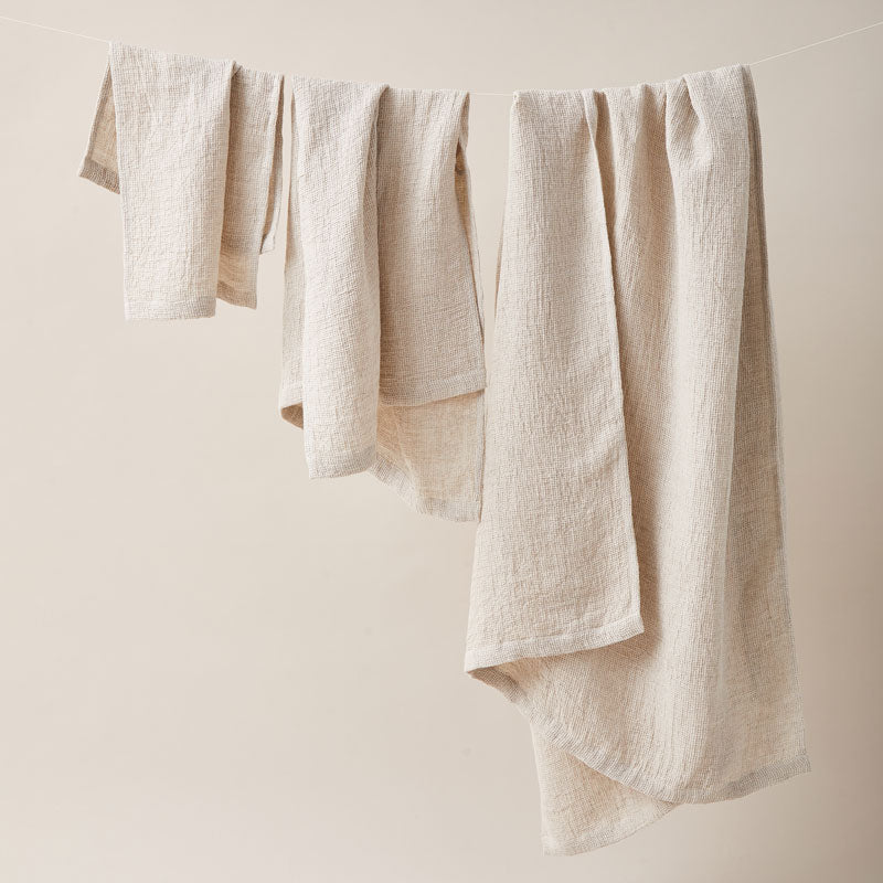 Honeycombed Textured Linen Set of Hand Towels in Cappuccino color