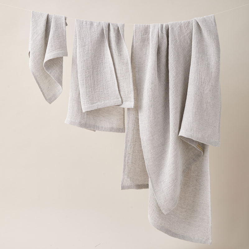 Honeycombed Textured Linen Set of Hand Towels in Stone color